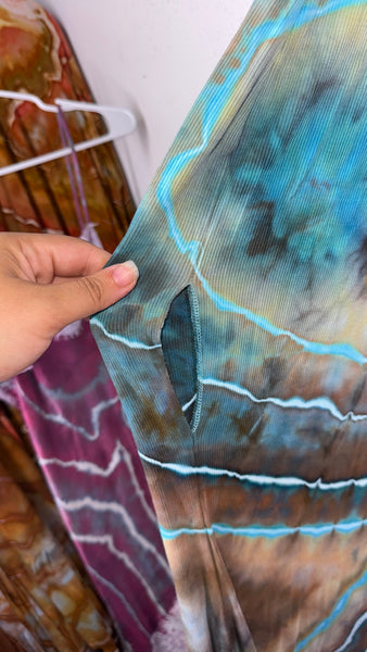 Medium Venus Dress w/ mermaid flair & built in bra discounted please read