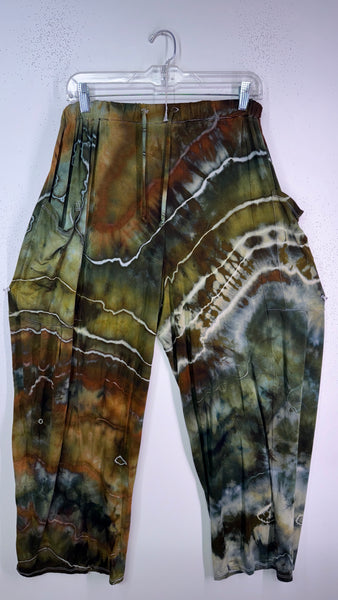 Medium Shakedown Pants discounted please read