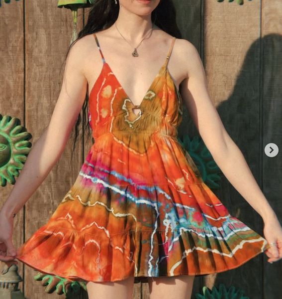 Medium (runs super small) Tiered Tunic